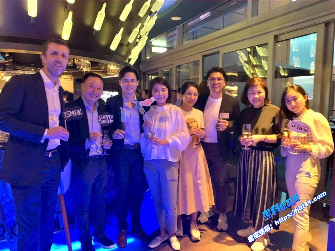 香港金融公司的白领林美玲为了完成业绩主动勾引客户换取利益给客户口交无套中出结果视频被曝光 图2