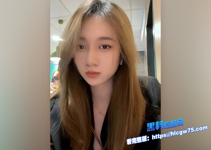 广东佛山顺德悦府地产美女销冠程圆穿开档黑丝勾引客户潜规则视频曝光这身材颜值下海外围不比卖房赚得多 图1 广东佛山顺德悦府地产美女销冠程圆穿开档黑丝勾引客户潜规则视频曝光这身材颜值下海外围不比卖房赚得多 图1