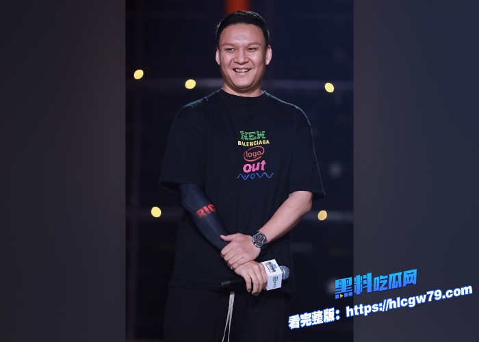 热搜爆了著名导演车澈与李嘉格离异后与乃万曝出黑料当街小便搂搂抱抱酒店开房视频曝光 图4