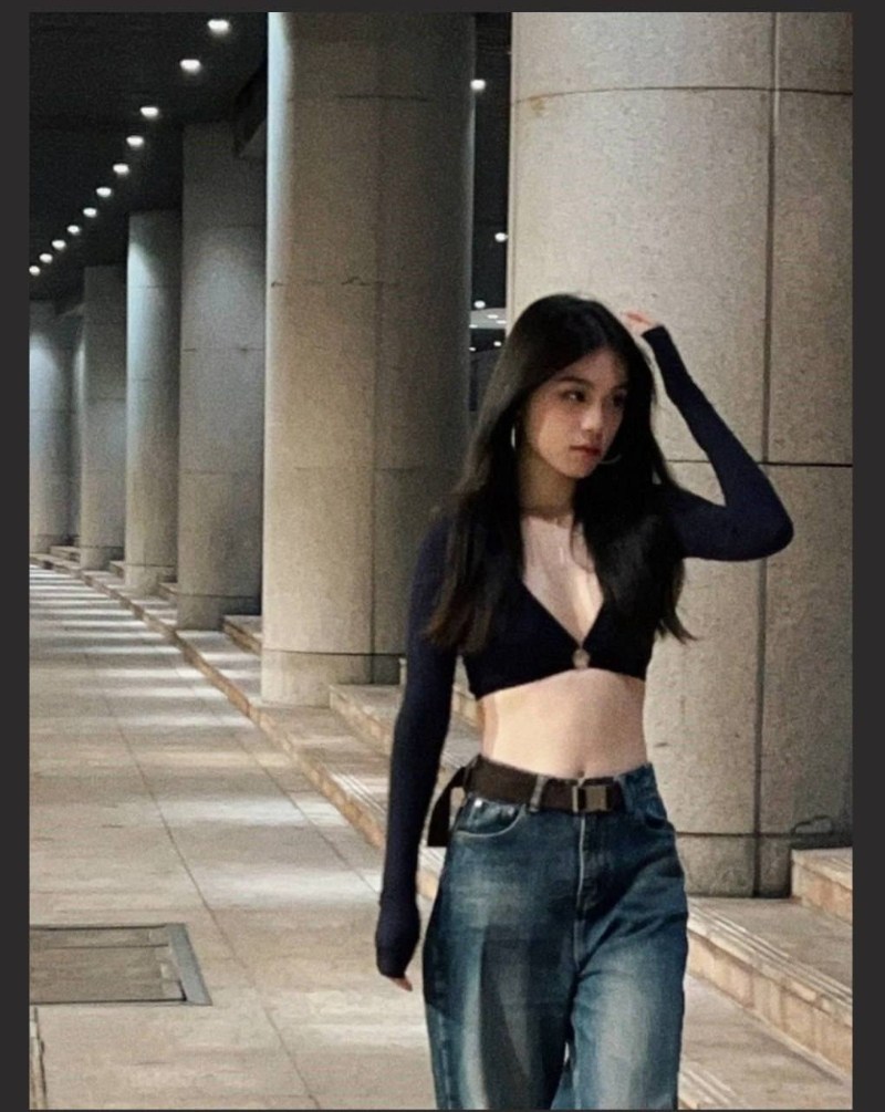 反差女大学生2