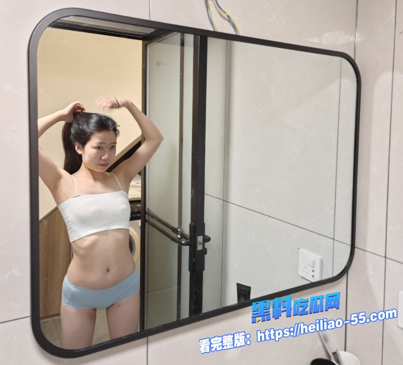 青岛大学生反差婊李琦玉与男友自拍调教视频曝光17分钟完整版4