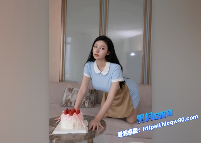 好利来员工女服务员届天花板存在黑料视频曝光下班兼职外围果然是极品身材美女油亮肉丝淫香美脚满足撸友一切幻想 图4