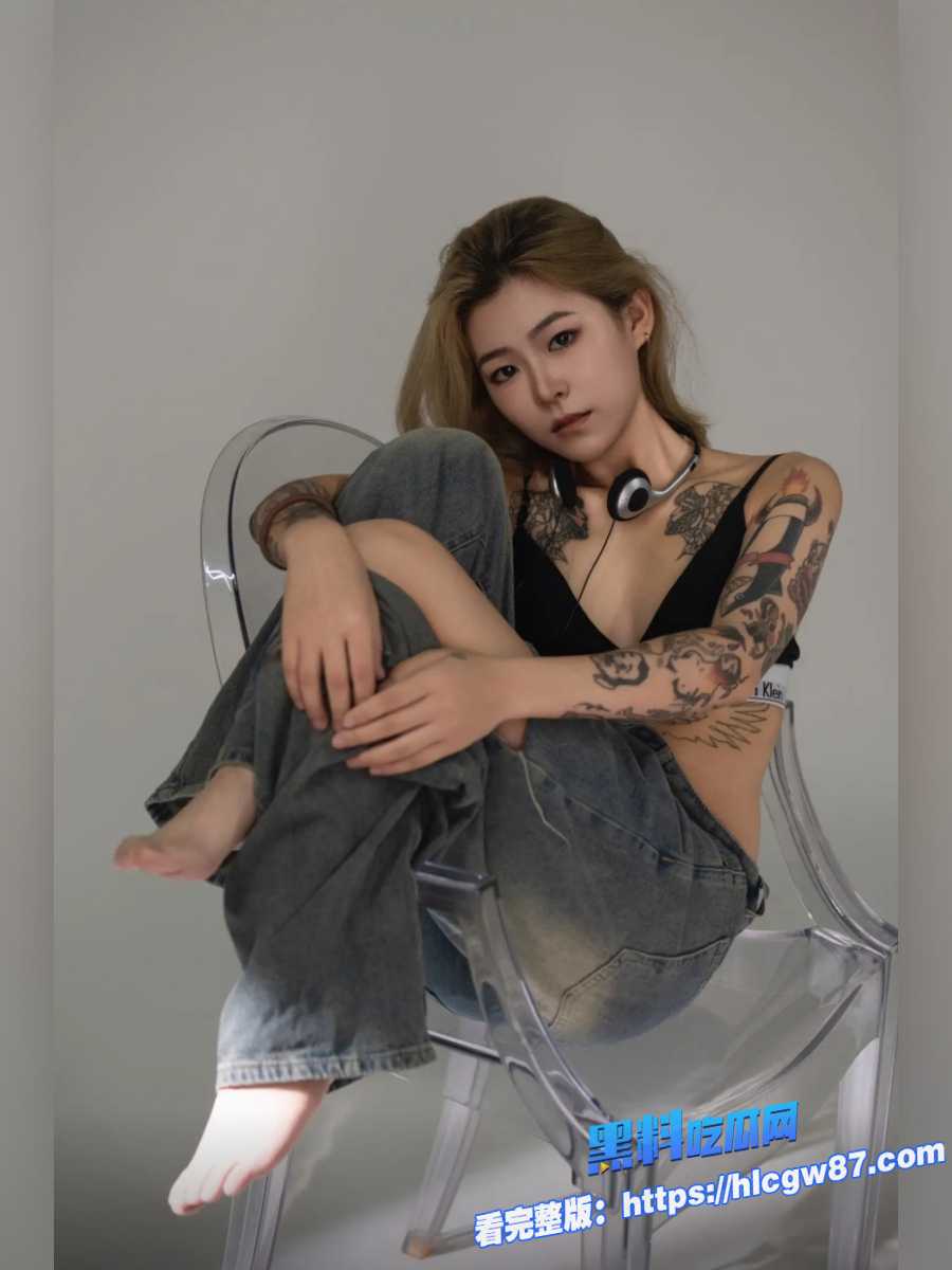 黄头发精神小妹自慰视频流出 1