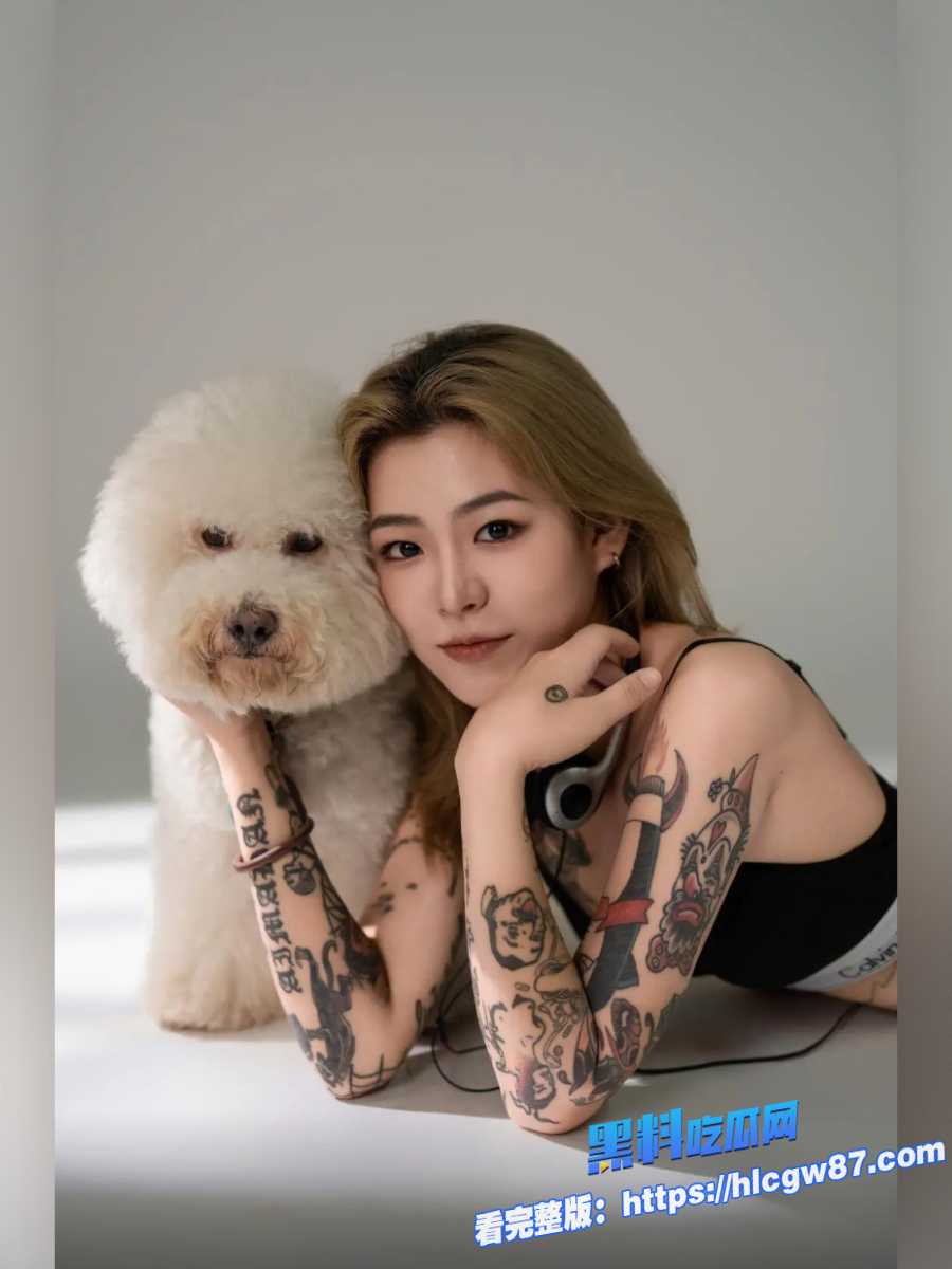 黄头发精神小妹自慰视频流出 3