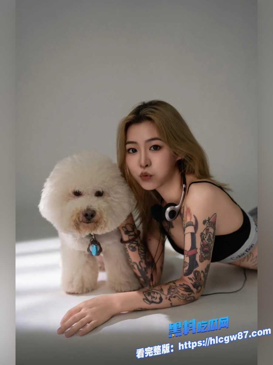 黄头发精神小妹自慰视频流出 5