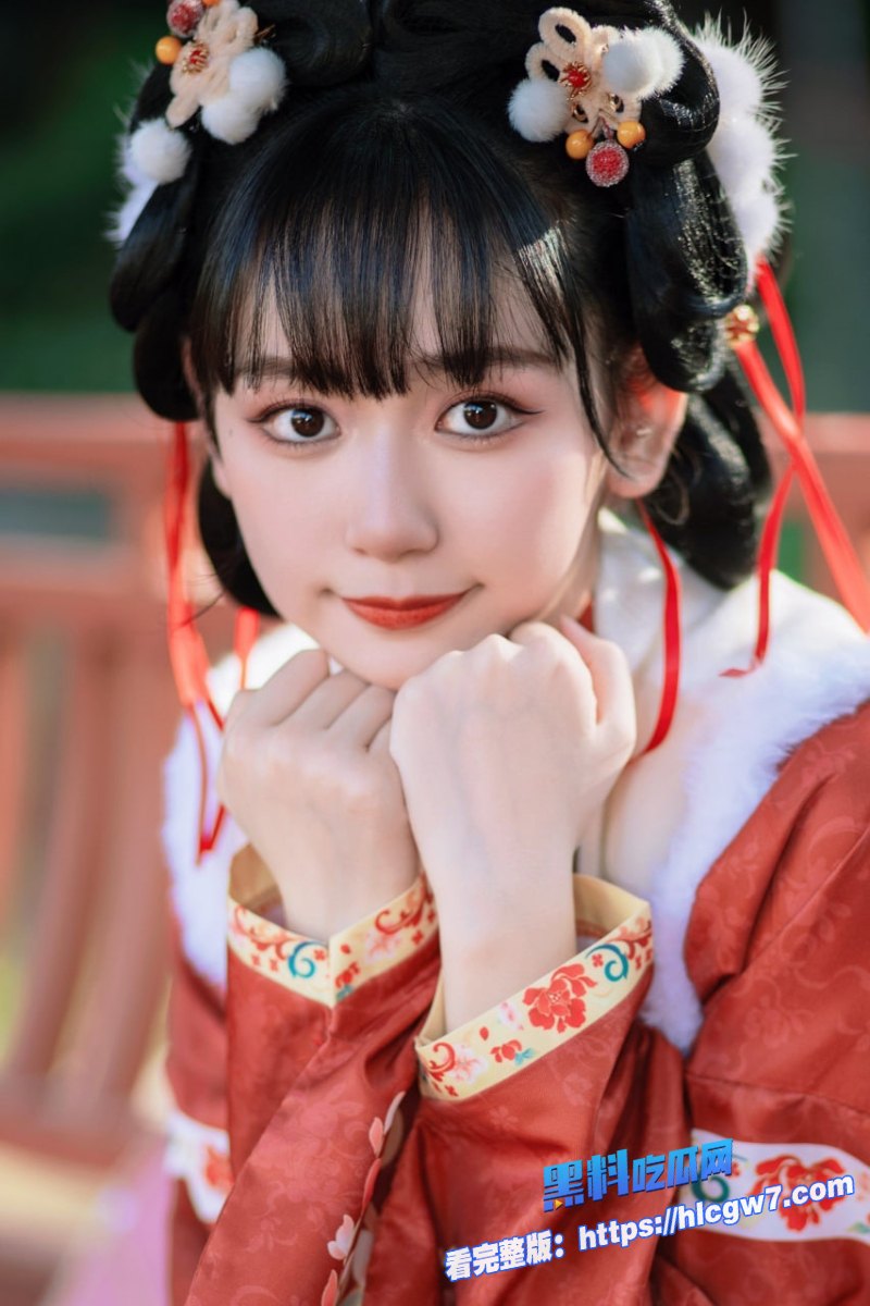 海角乱伦跨年夜清纯妹妹穿圣诞限定皮肤在公寓里被哥哥玩得天翻地覆2 海角乱伦跨年夜清纯妹妹穿圣诞限定皮肤在公寓里被哥哥玩得天翻地覆2