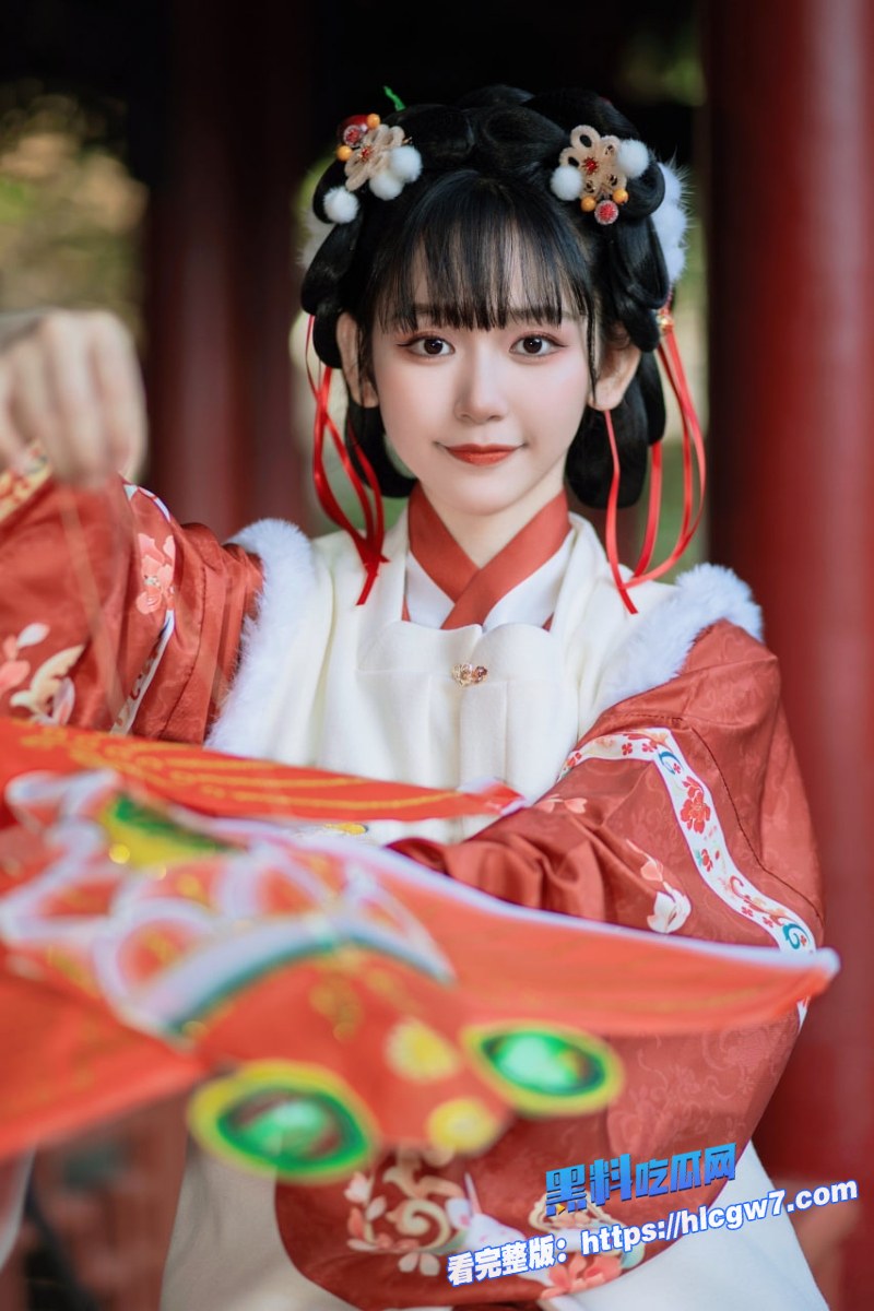 海角乱伦跨年夜清纯妹妹穿圣诞限定皮肤在公寓里被哥哥玩得天翻地覆5 海角乱伦跨年夜清纯妹妹穿圣诞限定皮肤在公寓里被哥哥玩得天翻地覆5