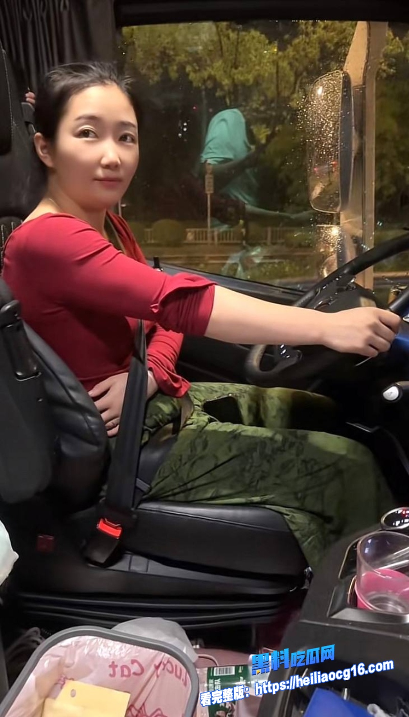 卡车界女网红迎迎12 卡车界女网红迎迎12