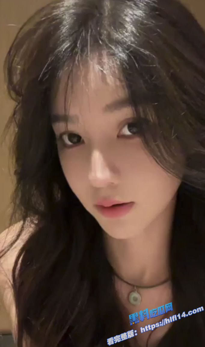 抖音极品美女 白切水煮 50万粉丝网红的瓜 网传被爆流出金主定制视频！2