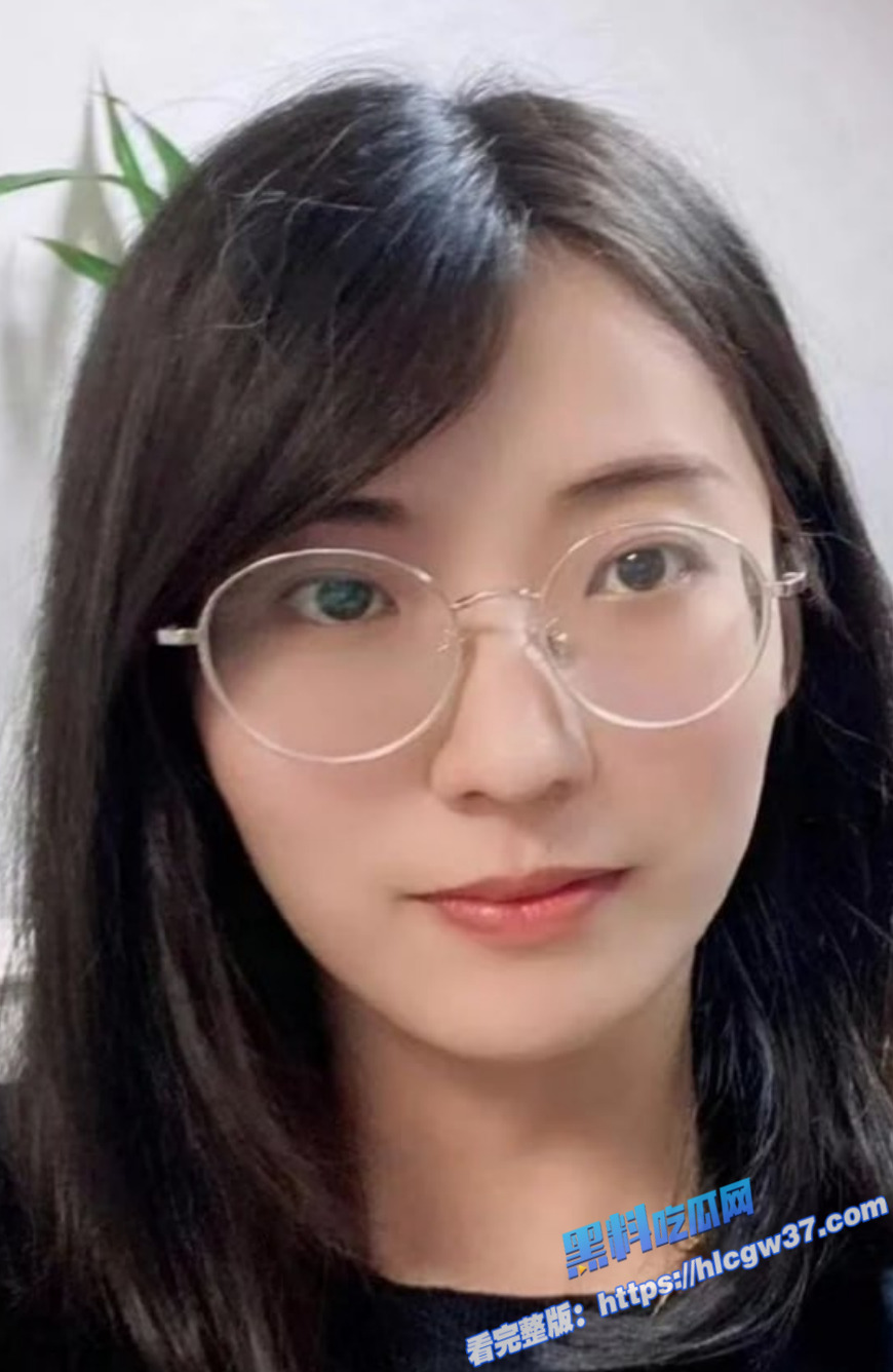 2上海第二中学化学女老师 张越 出轨自己学生 带着眼镜 骚气十足 反差感拉满