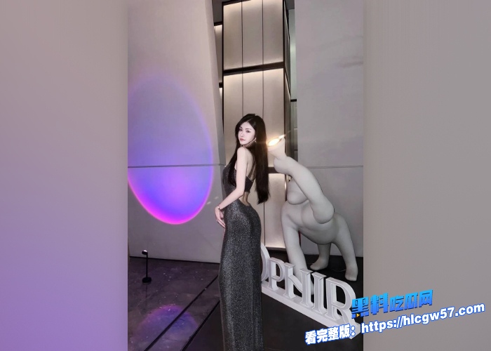 瓜友投稿 母狗黄丽娜 酒吧认识的骚逼炮友，有男朋友是个龟男，性欲贼旺盛在外边好几个炮友，他男朋友知道也管不住 4