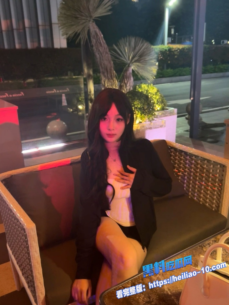 PMV寸止挑战闺蜜视角淫趴实录1 PMV寸止挑战闺蜜视角淫趴实录1