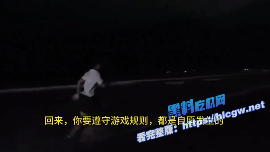 Montoya在监控下目睹女友与他人缠绵 Montoya在监控下目睹女友与他人缠绵