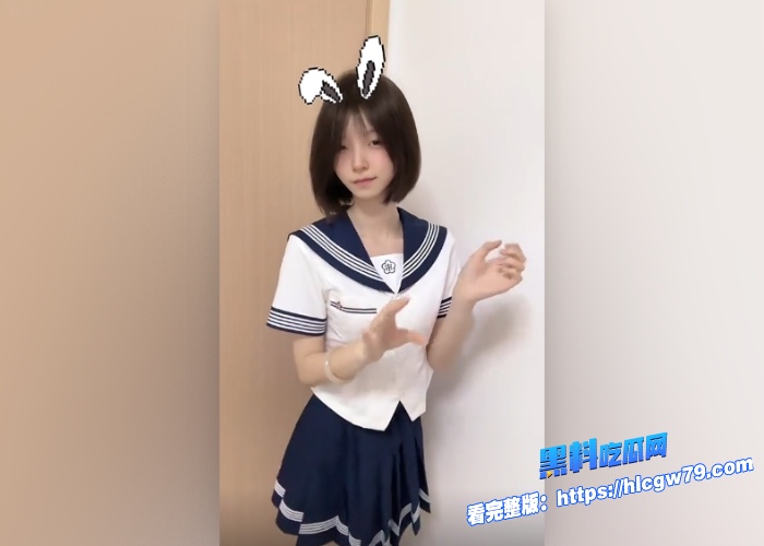 抖音50万粉萌妹子网红鈴外网疯传黑历史视频流出厕所和健身教练激情啪啪完美露脸实锤无疑 图3 抖音50万粉萌妹子网红鈴外网疯传黑历史视频流出厕所和健身教练激情啪啪完美露脸实锤无疑 图3
