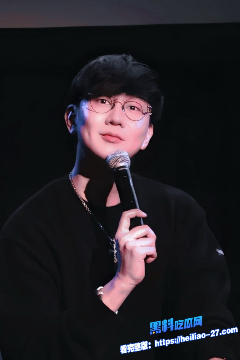 林俊杰官宣恋情24岁美女网红七七身份被扒的底朝天早期金主定制自慰视频流出7 林俊杰官宣恋情24岁美女网红七七身份被扒的底朝天早期金主定制自慰视频流出7