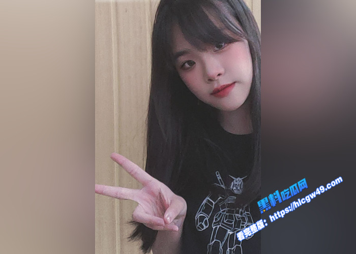 瓜友投稿！内蒙古呼和浩特极品小妹 喜欢来我家里撸猫 骚穴非常紧致 口交的样子很认真 想狠狠的内射她4