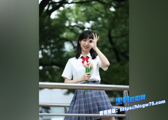 大学清纯学生妹与金主露脸性爱视频泄露被同学认出全校范围内疯传据说女主已经抑郁 图4