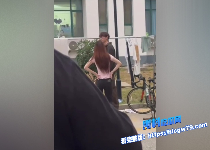 山东外事职业大学张宇泽脚踏两只船跟女生打起来了爱的时候插到最深不爱的时候拳打脚踢 图2 山东外事职业大学张宇泽脚踏两只船跟女生打起来了爱的时候插到最深不爱的时候拳打脚踢 图2