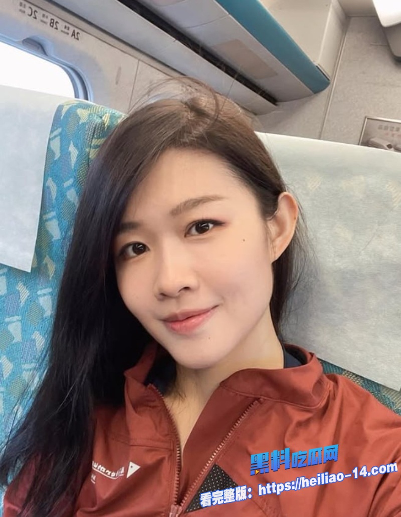 湾网红御姐女神梁芸菲新作火爆来袭2