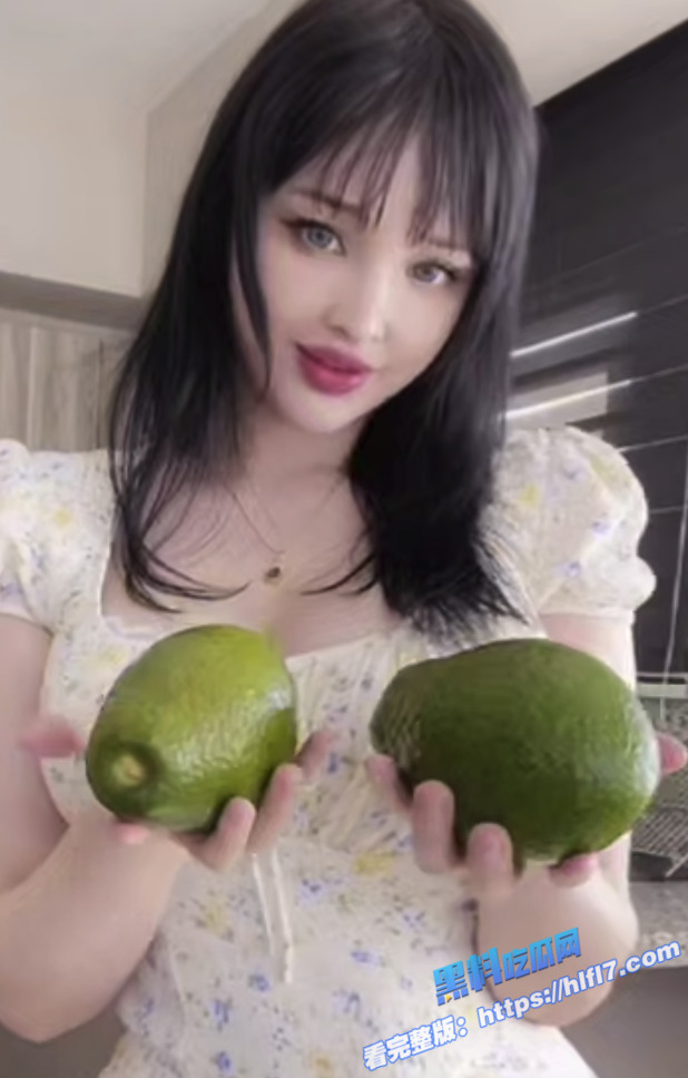 onlyfans极品网红 Hidori_Rose 顶级巨乳波霸 性感尤物发骚露出 你心动了吗？2