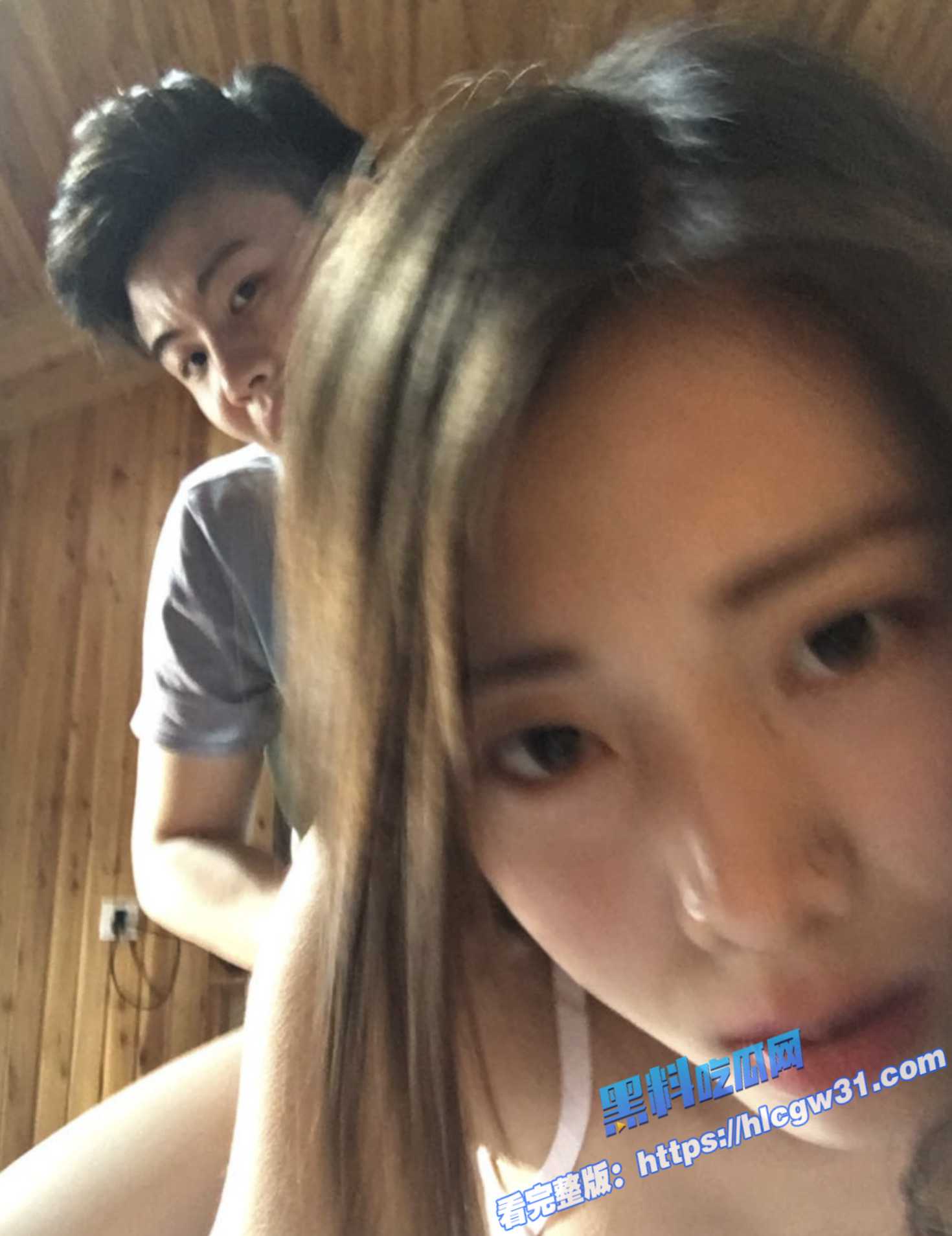 天津大学学生妹 吴晶晶 和男友性爱视频曝光 校园里清纯可爱 床上秒变母狗 反差感十足！15