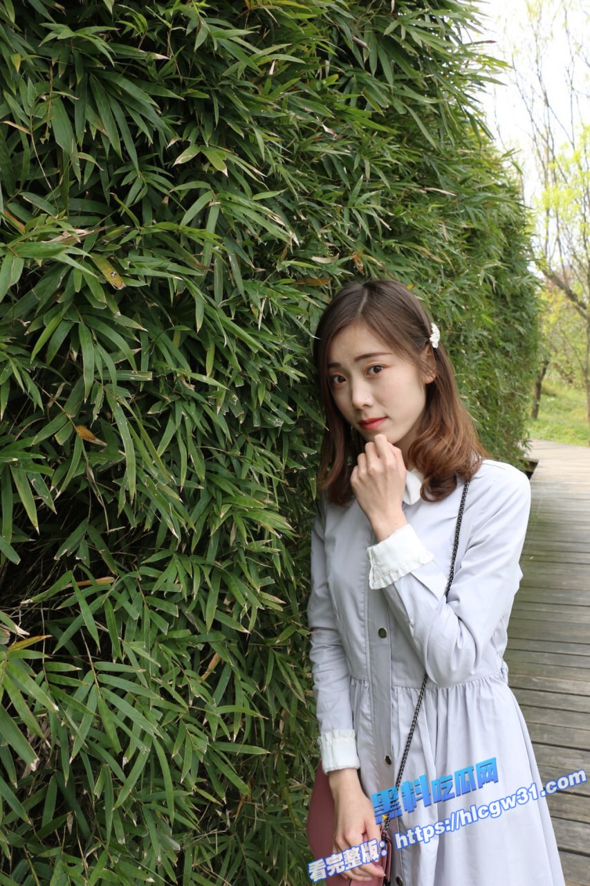 天津大学学生妹 吴晶晶 和男友性爱视频曝光 校园里清纯可爱 床上秒变母狗 反差感十足！7