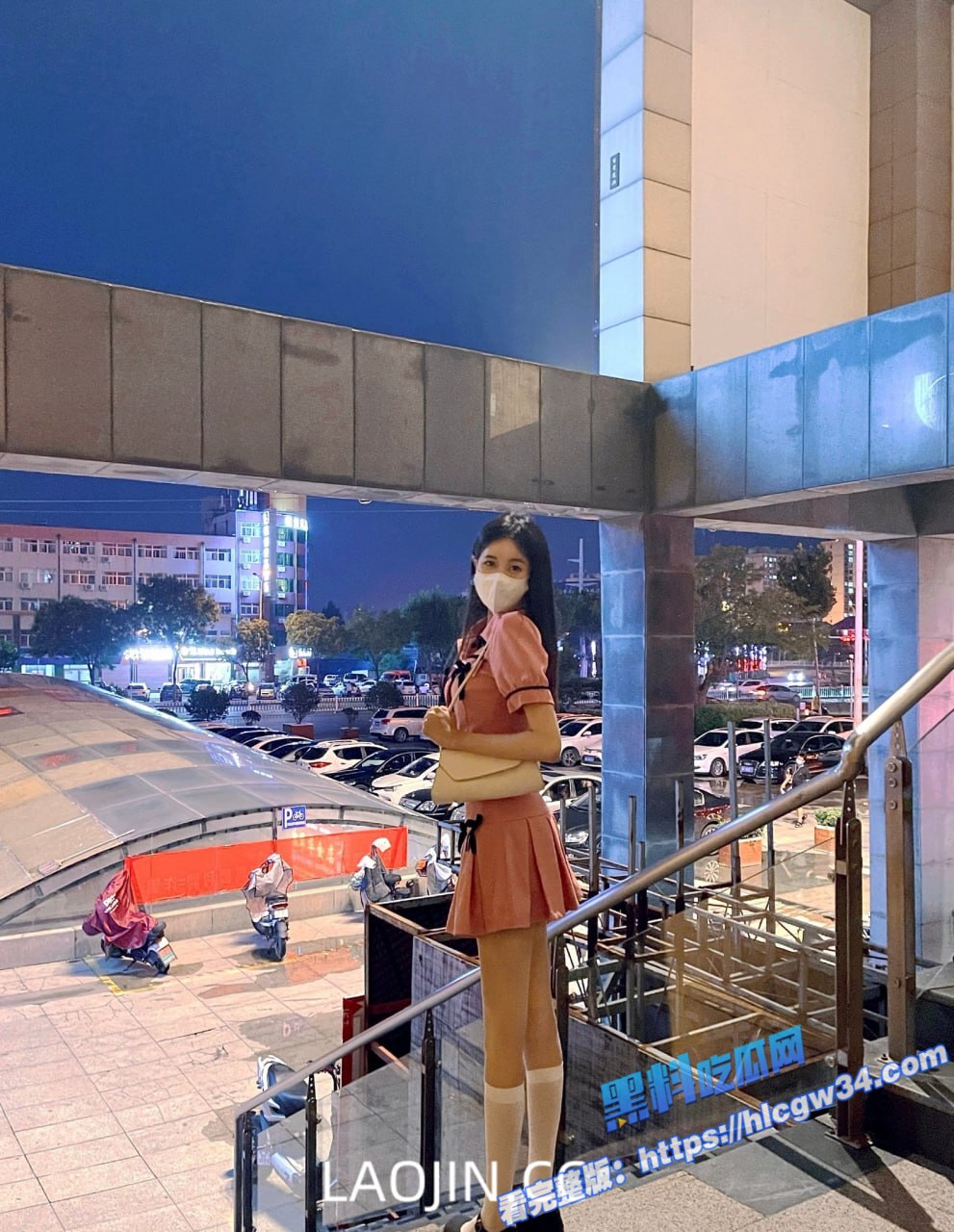 推特极品人妻 4KEternal 会员定制视频流出 多人淫乱大战 场面极其炸裂34