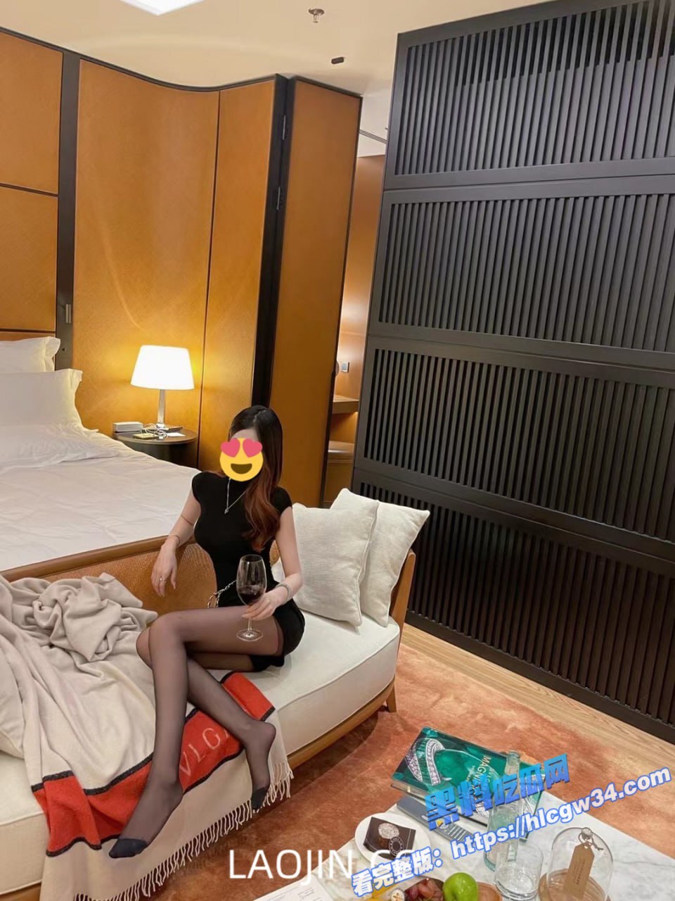 推特极品人妻 4KEternal 会员定制视频流出 多人淫乱大战 场面极其炸裂114