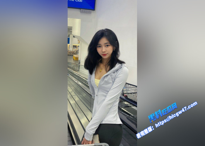 极品在校舞蹈生 调教视频被泄密 裸体倒立一字马 拴着狗链跪地爬行 掰开骚穴等着被入15 极品在校舞蹈生 调教视频被泄密 裸体倒立一字马 拴着狗链跪地爬行 掰开骚穴等着被入15