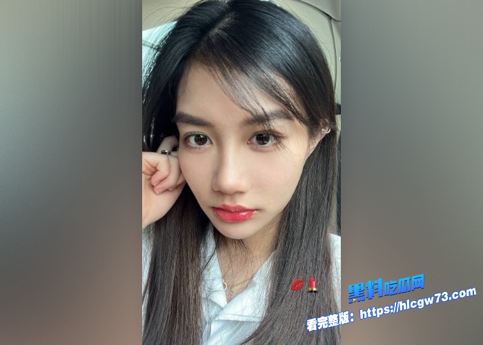 上海白富美女大遭校园渣男欺骗分手后被爆性爱视频清纯可爱的长相无毛馒头逼多少男人的梦这渣男不是人啊 图1