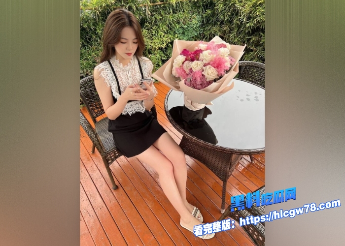 BDSM大神调教校花级母狗日常视频流出极品高贵女神在富豪面前也只能跪地喝尿伺候主人3