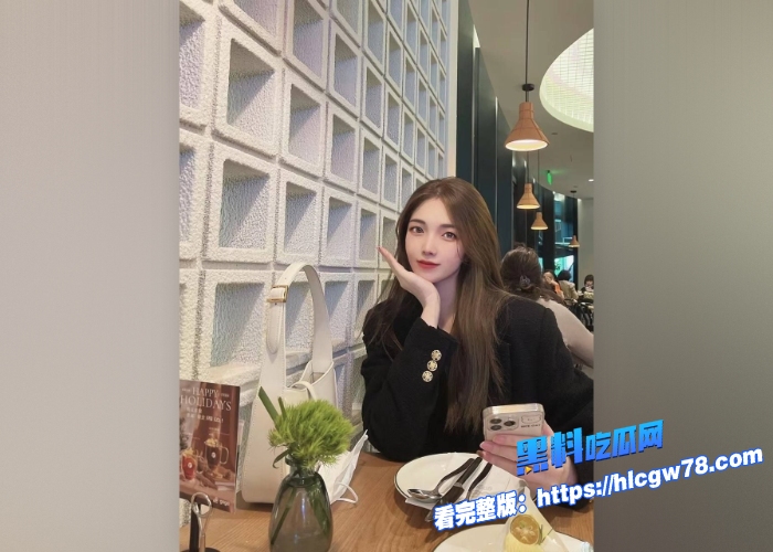 BDSM大神调教校花级母狗日常视频流出极品高贵女神在富豪面前也只能跪地喝尿伺候主人4