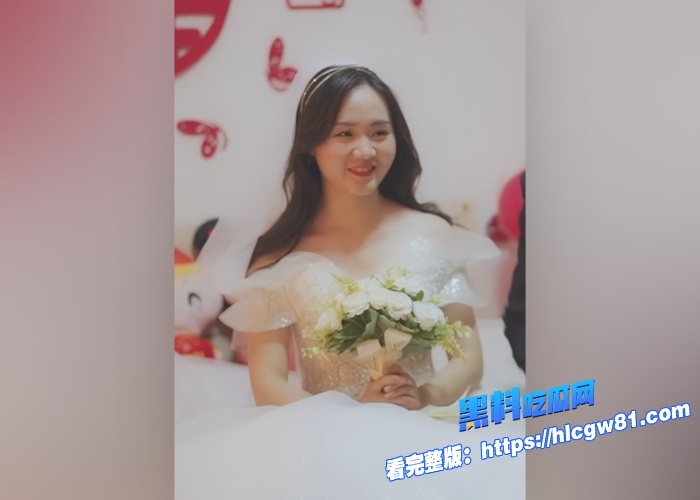 婚闹剧情演绎,伴郎也是代替新郎完成了洞房花烛夜了,直接把新郎操到高潮!也不知道现实中会不会发生这样的 图3 婚闹剧情演绎,伴郎也是代替新郎完成了洞房花烛夜了,直接把新郎操到高潮!也不知道现实中会不会发生这样的 图3