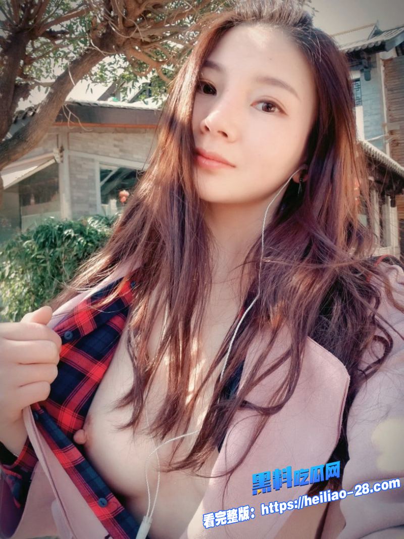 青岛已婚人妻林昕怡性爱视频流出被金主骑乘口爆2 青岛已婚人妻林昕怡性爱视频流出被金主骑乘口爆2