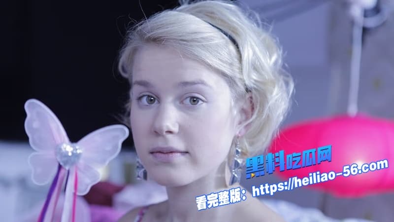 芬兰女演员AmandaPilk在电影裸体港湾中疯狂露出被无套后入爆操到高潮不断 12