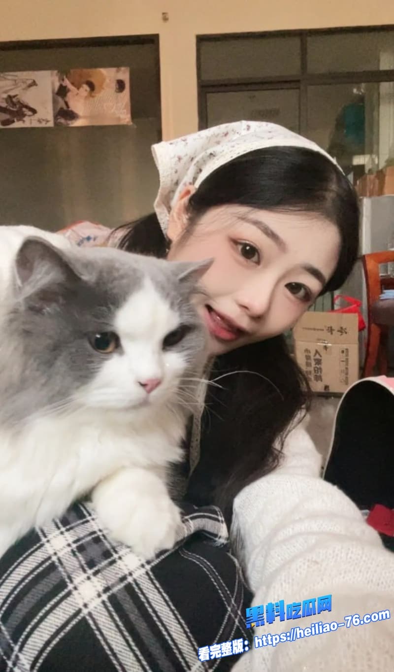河南郑州刘玉春出轨社团学长骚母狗遭各种姿势轮番调教口活好的堪称一流1