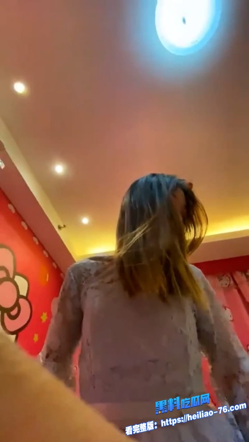 河南郑州刘玉春出轨社团学长骚母狗遭各种姿势轮番调教口活好的堪称一流12