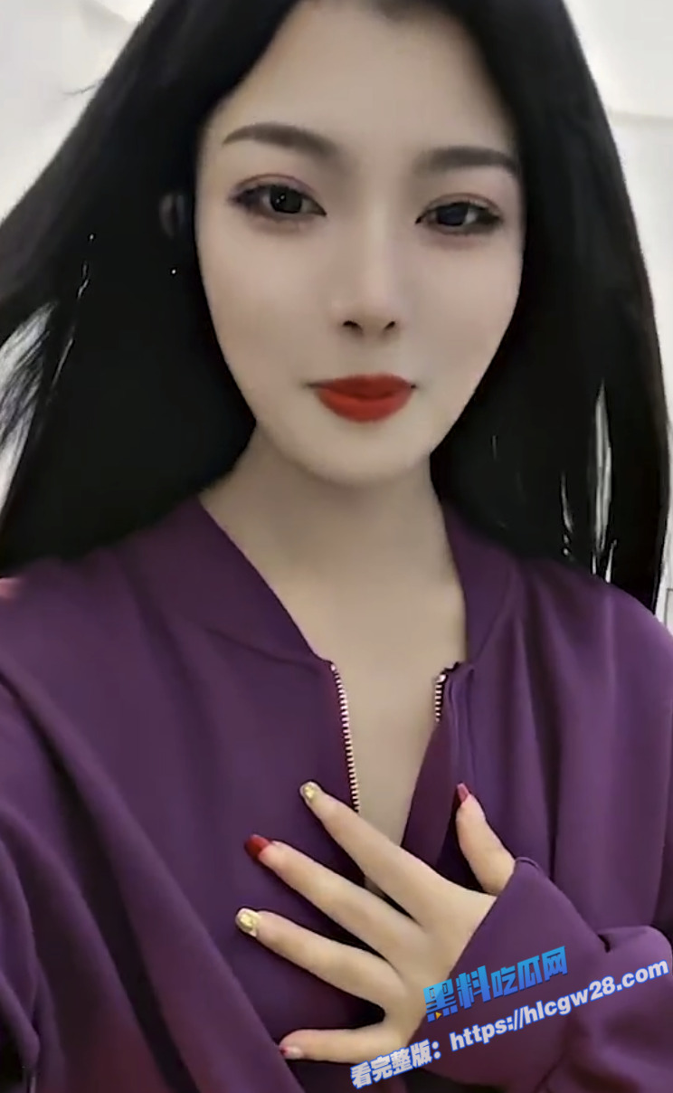 高颜值 杨晓花 反差婊露脸多套透明情趣制服露脸私拍视频流出！7
