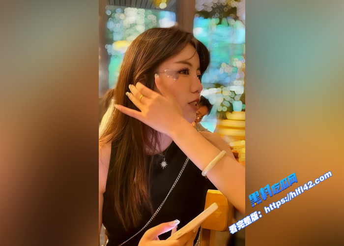 风韵犹存小少妇 被灌醉后露出淫荡本性 渴望大鸡鸡插入 被后入疯狂输出6 风韵犹存小少妇 被灌醉后露出淫荡本性 渴望大鸡鸡插入 被后入疯狂输出6