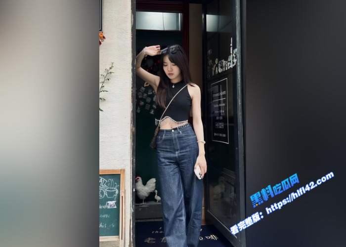 风韵犹存小少妇 被灌醉后露出淫荡本性 渴望大鸡鸡插入 被后入疯狂输出10 风韵犹存小少妇 被灌醉后露出淫荡本性 渴望大鸡鸡插入 被后入疯狂输出10