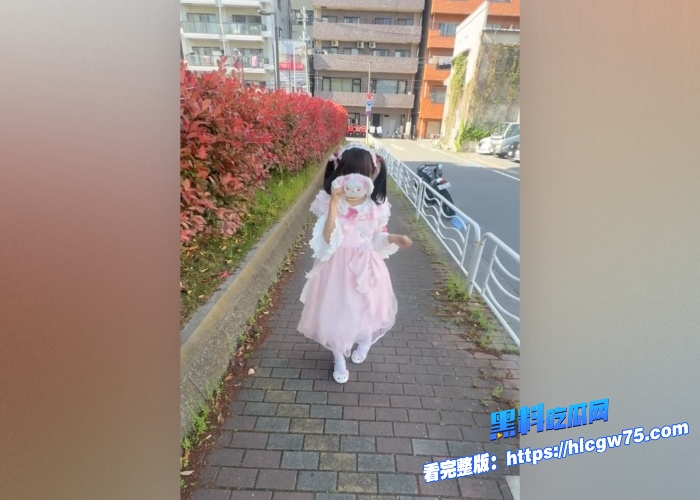 快手百万萝莉网红嫩小瑶定居日本转战推特做网黄露脸超大尺度视频曝光反差拉满了1米5身高骚破天际 图3 快手百万萝莉网红嫩小瑶定居日本转战推特做网黄露脸超大尺度视频曝光反差拉满了1米5身高骚破天际 图3