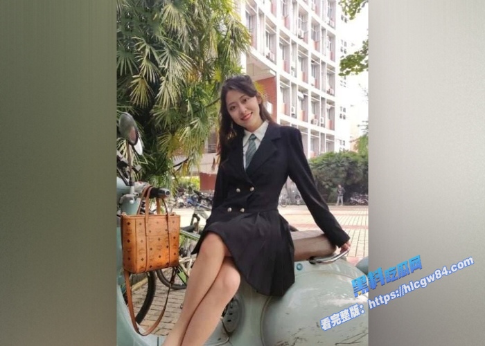 南京艺术学院性感学姐杨豆豆出轨同校体育生3 南京艺术学院性感学姐杨豆豆出轨同校体育生3