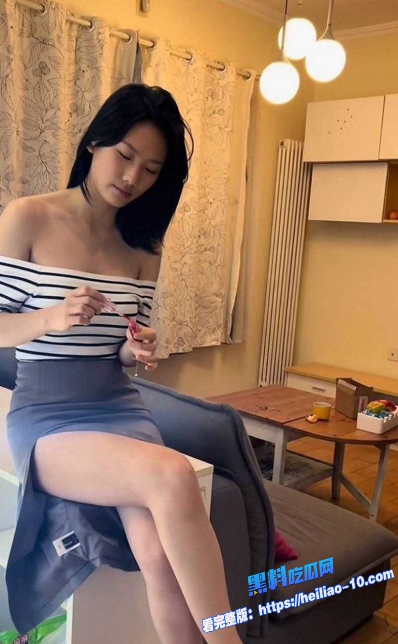抖音20万粉清纯逗逼网红银行惊天翻车早年下海硬核片段曝光2 抖音20万粉清纯逗逼网红银行惊天翻车早年下海硬核片段曝光2