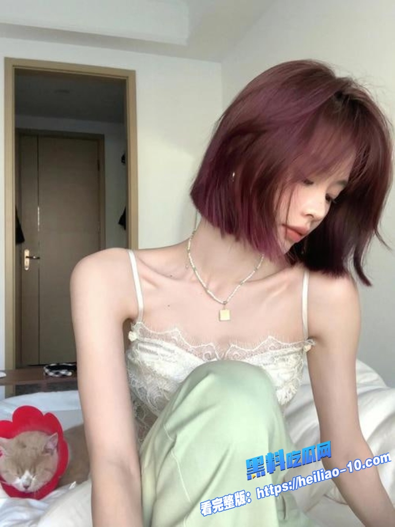 创兄妹乱伦性瘾表妹主动勾引哥哥被猛操淫舌舔逼打桩高潮喷水1