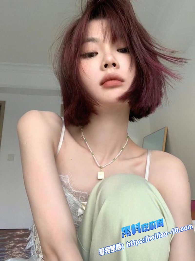 创兄妹乱伦性瘾表妹主动勾引哥哥被猛操淫舌舔逼打桩高潮喷水5