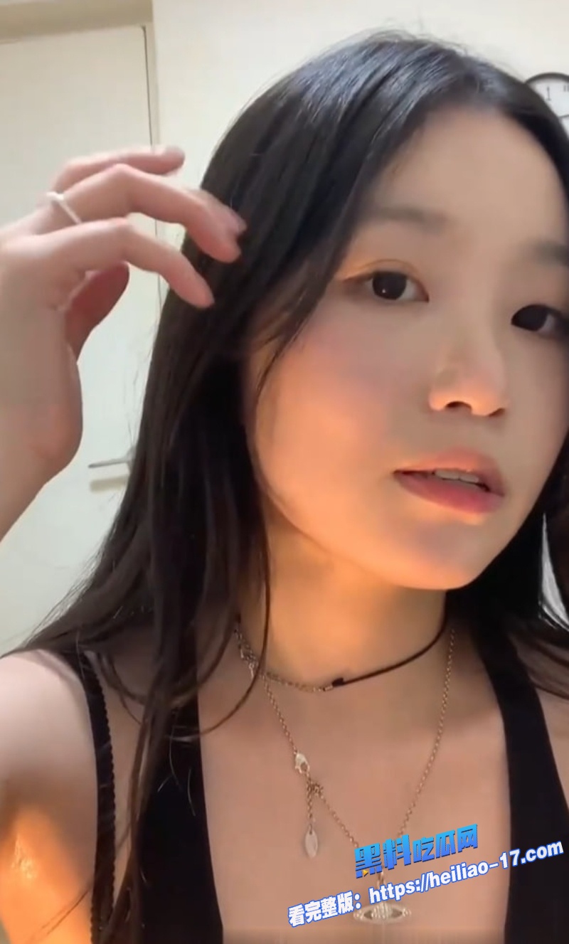 高颜值反差母狗王晓雨伺候金主爸爸私密视频炸裂曝光3 高颜值反差母狗王晓雨伺候金主爸爸私密视频炸裂曝光3