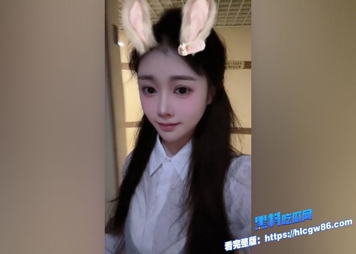 宿舍偷拍苗条美女女大学生出浴后擦拭水珠拉伸身姿缓缓穿衣全过程 6 宿舍偷拍苗条美女女大学生出浴后擦拭水珠拉伸身姿缓缓穿衣全过程 6