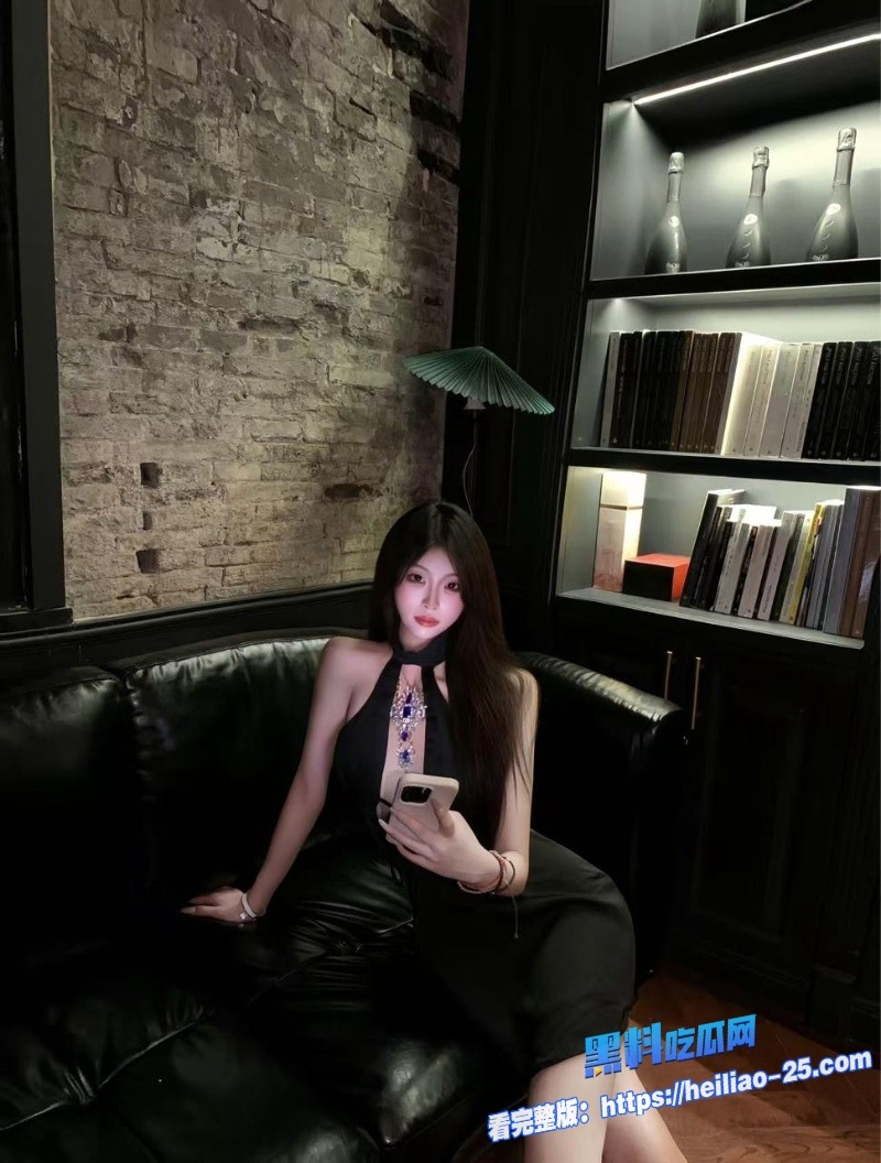 女儿一边和男朋友玩狼人杀一边感受了人生第一次高潮喷水禁忌爱欲一触即发 3