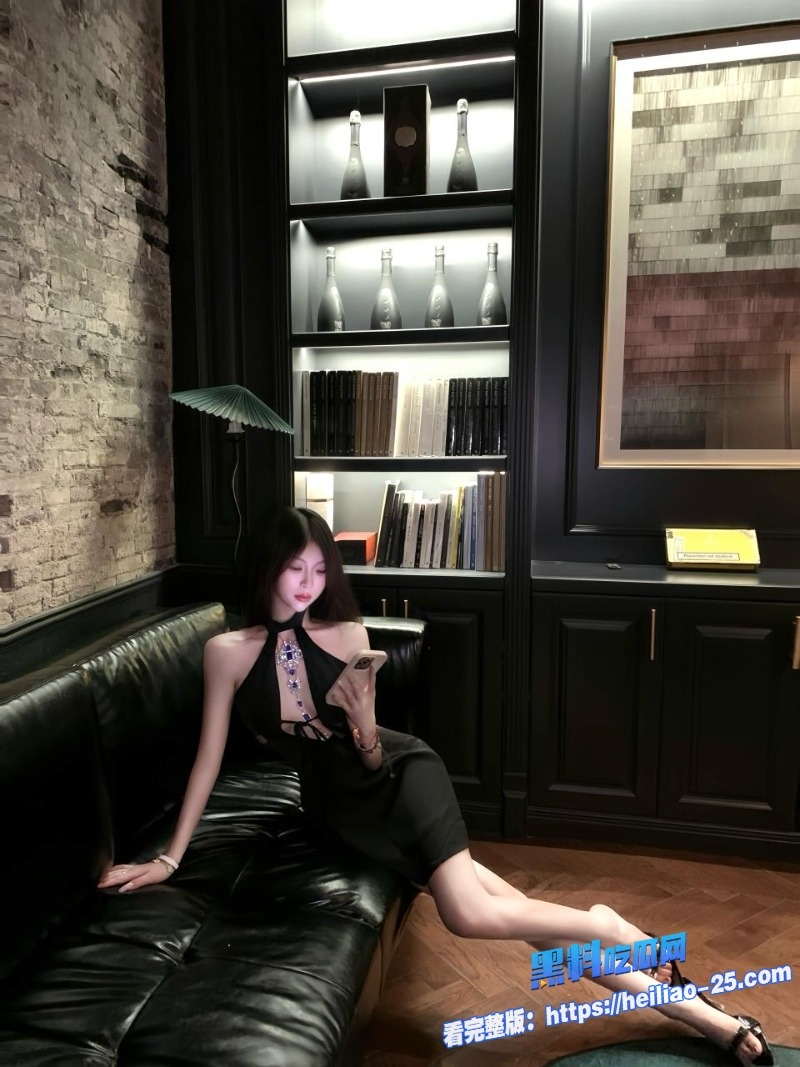 女儿一边和男朋友玩狼人杀一边感受了人生第一次高潮喷水禁忌爱欲一触即发 6