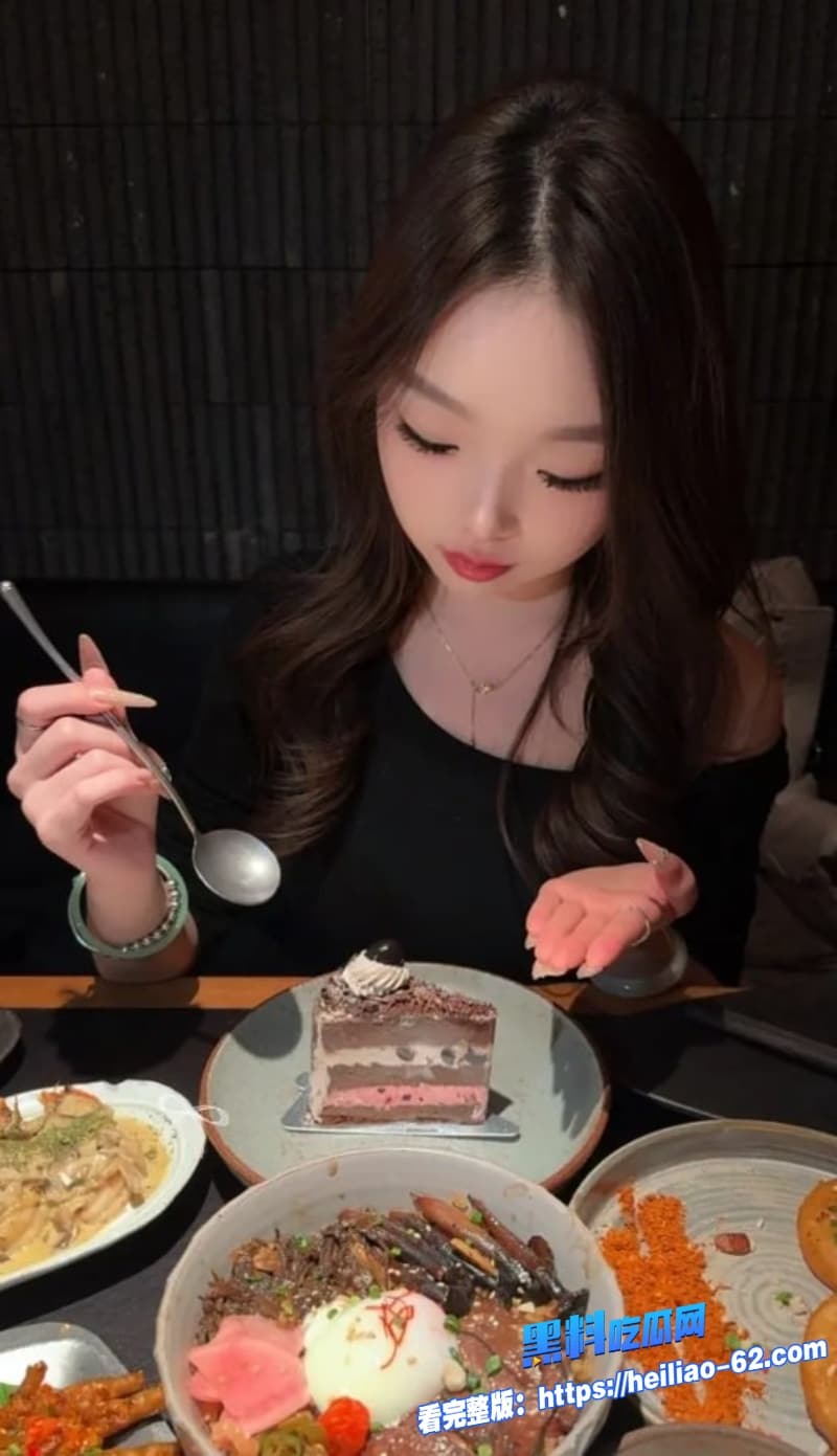 高颜值精神小妹被黄毛PUA轻松拿下酒店换花式制服疯狂吞精翘起臀部被无套疯狂打桩6 高颜值精神小妹被黄毛PUA轻松拿下酒店换花式制服疯狂吞精翘起臀部被无套疯狂打桩6